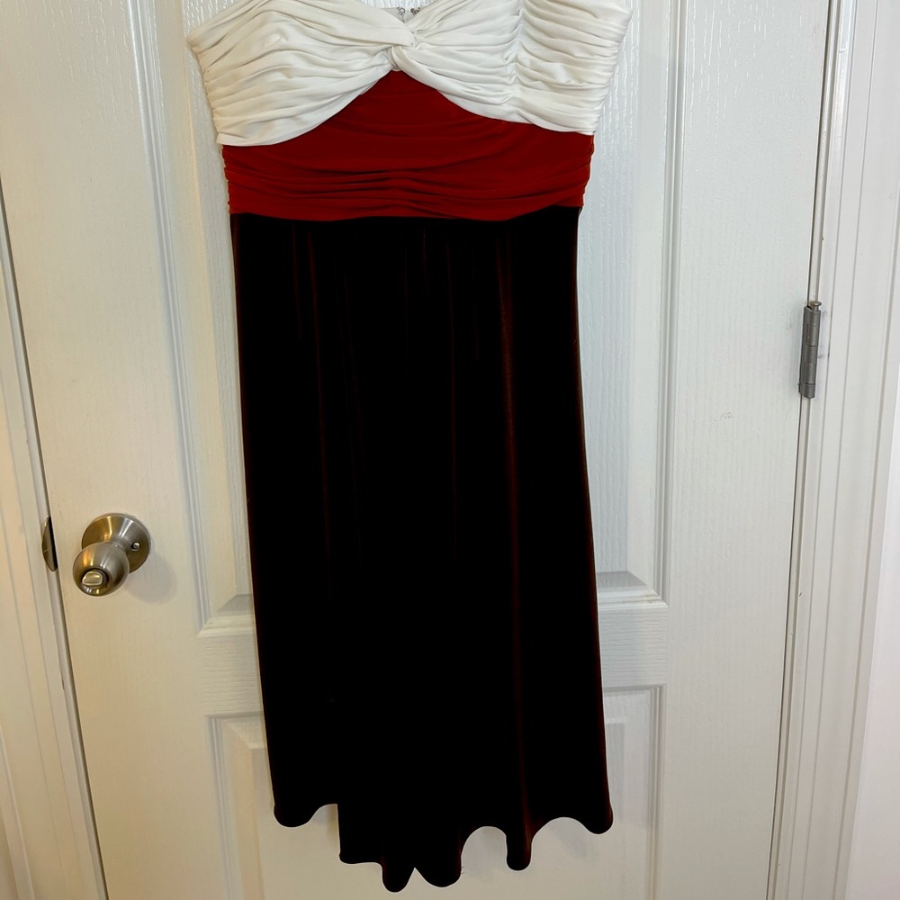 Laundry by design strapless dress!